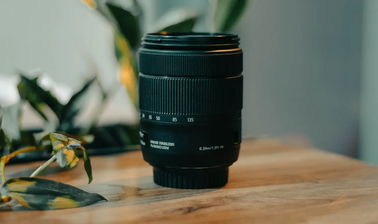 Fast 35 mm eller zoom: hva bør nybegynneren starte med?